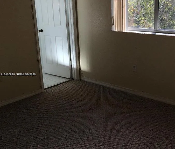 661 SW 10th St #661 — Photo 6