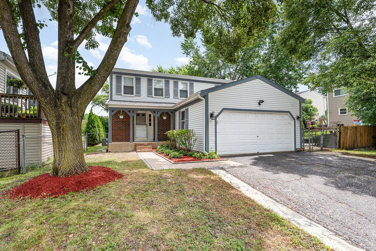 651 Iroquois Trl photo 1