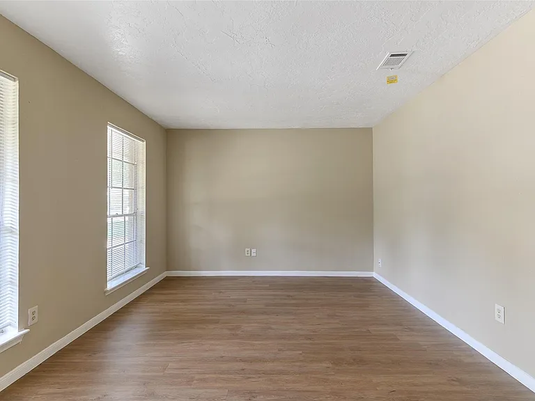 10427 Huntington Place Dr — Photo 7