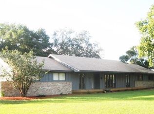 366 Hall Rd, Geneva, FL 32732