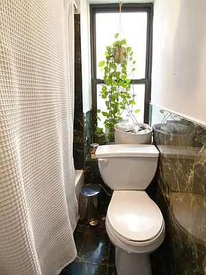 Rented by Union Square Property Management | media 8