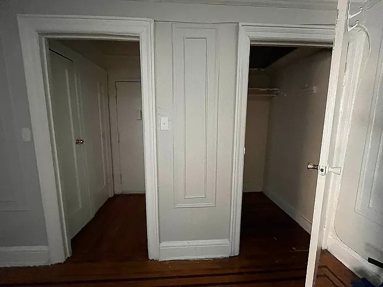 2101 Westbury Ct #2B — Photo 4