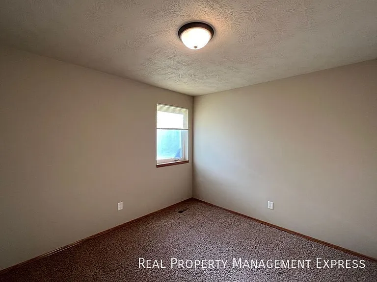 3604 W 93rd St #3 — Photo 9