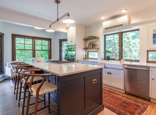 7 Emily Ln, Gloucester, MA 01930
