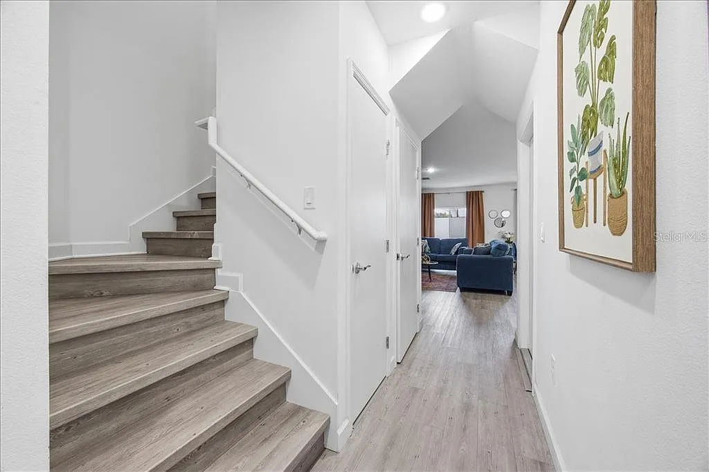 3 bed, 2.5 bath, 1493 sqft, $2,650 — Photo 4