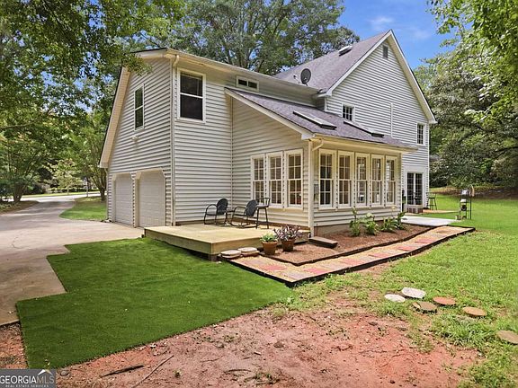 5th image of 117 Lakeview Ln