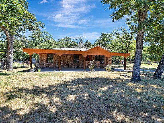 5th image of 4056 Pecan Ln