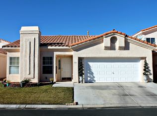 121 Hutton Ln, Las Vegas, NV 89145