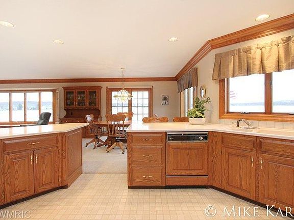5th image of 8693 Cedar Lake Dr