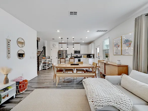 2901 Tavern Dr, Pflugerville, TX 78660