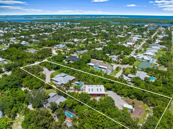 5484 SE Horseshoe Point Road, Stuart, FL 34997