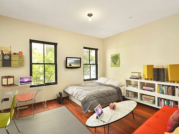 2nd image of 342 W 15th St APT 4