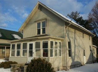 257 County St, Milan, MI 48160
