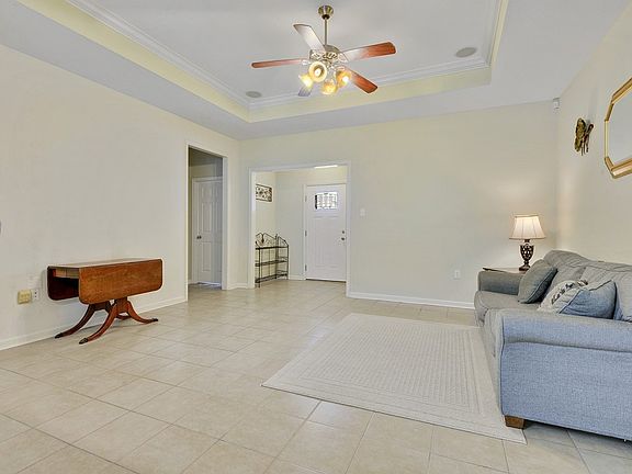 3rd image of 40313 Creekway Cove Ct