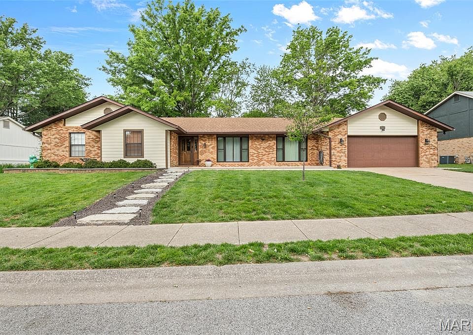 1st image of 1029 Heatherwood Dr