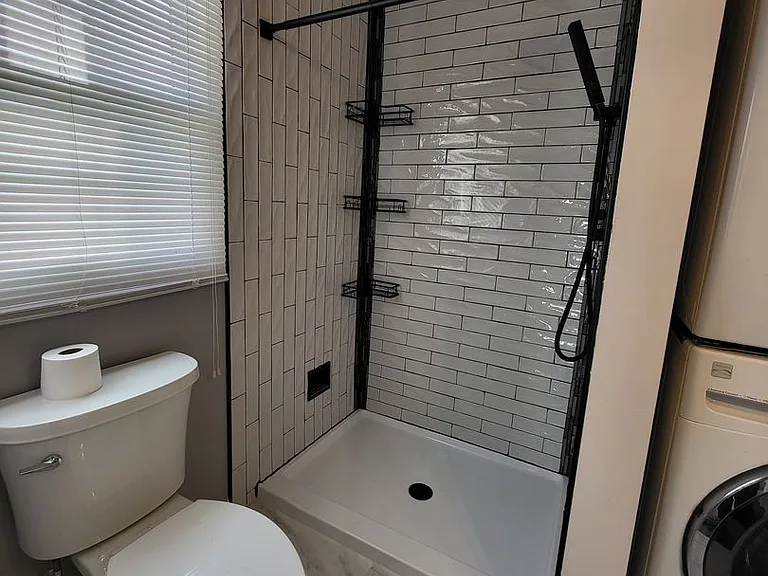 446 Crosswinds Dr — Photo 8