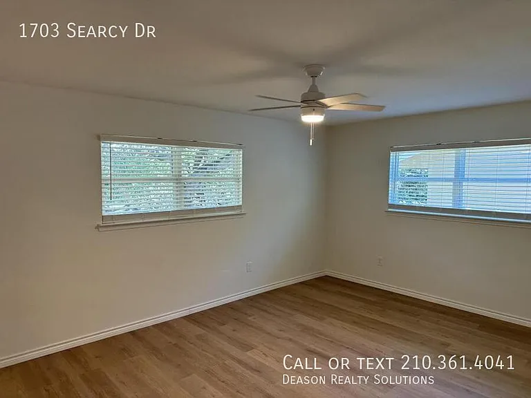 1703 Searcy Dr — Photo 17