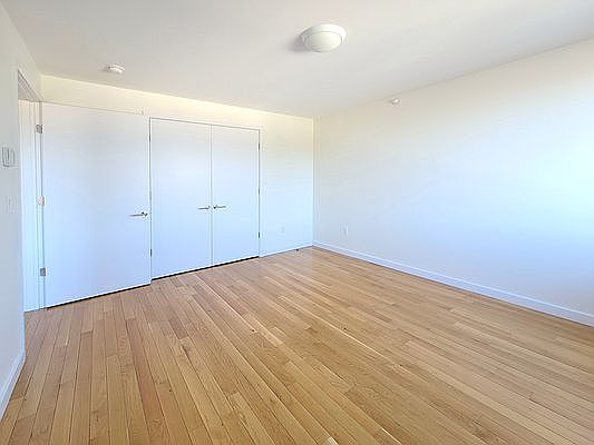 5th image of 52-05 Queens Blvd #4D