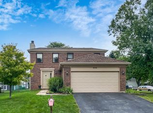 659 Shining Water Dr, Carol Stream, IL