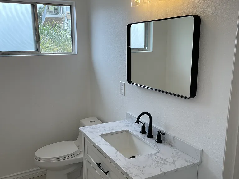 141 Avenida Florencia — Photo 5