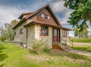216 4th St N, New Salem, ND 58563