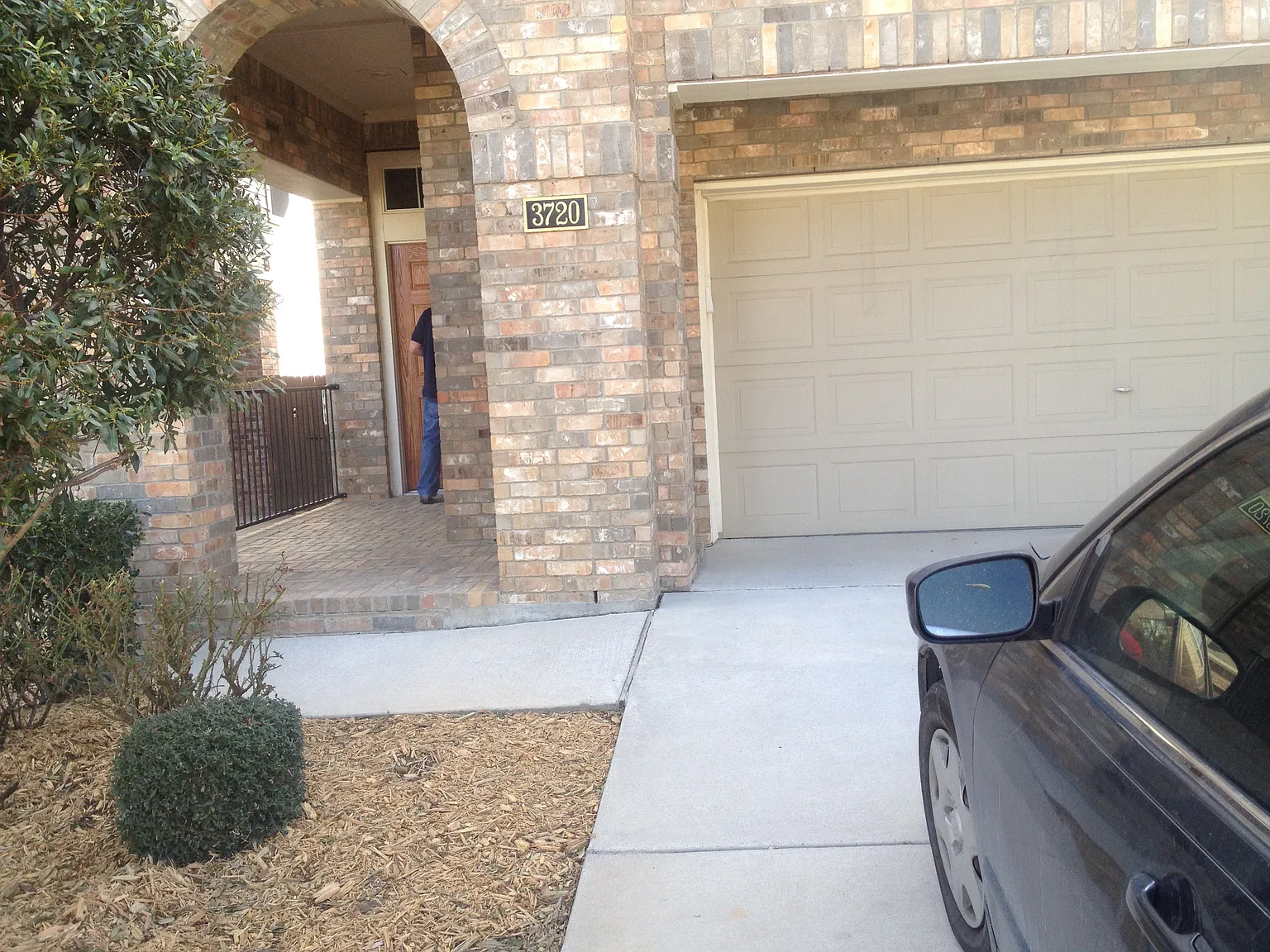 3 bed, 2.5 bath, 1916 sqft, $2,800 — Photo 1