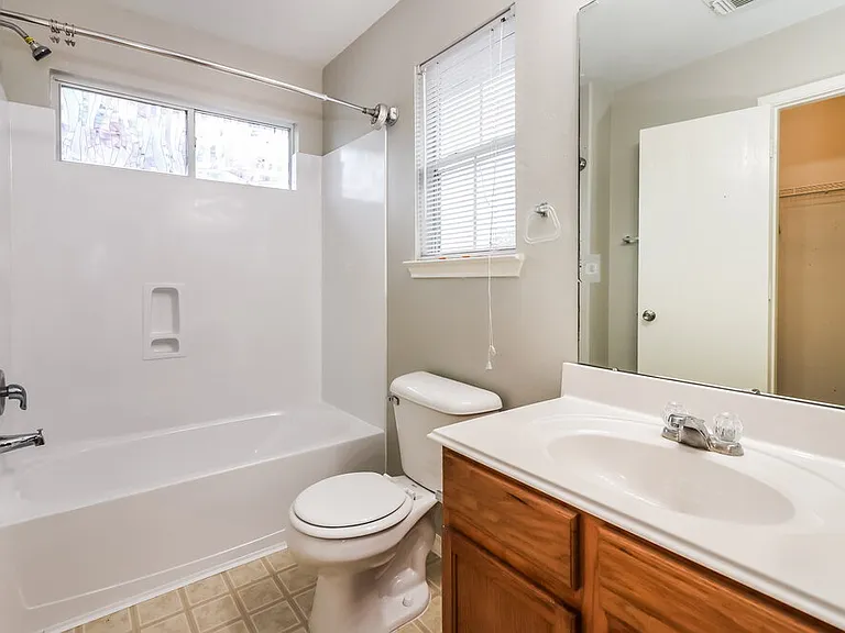 19315 Montclair Meadow Ln — Photo 12