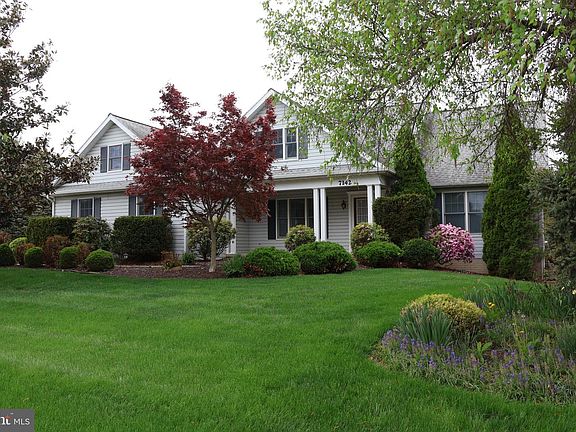 3rd image of 7142 Fairway Dr S