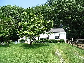 2nd image of 10021 Sharpsburg Pike