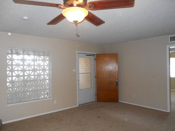 5th image of 414 N San Jacinto St