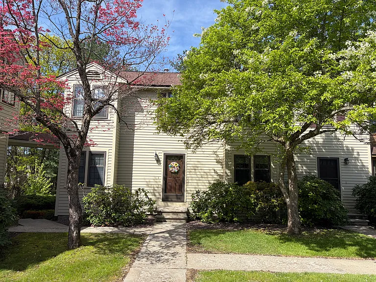 150 Apache Way — Photo 1