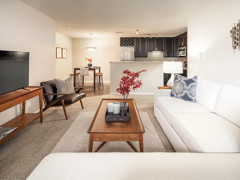 Highpointe by Broadmoor — Photo 9