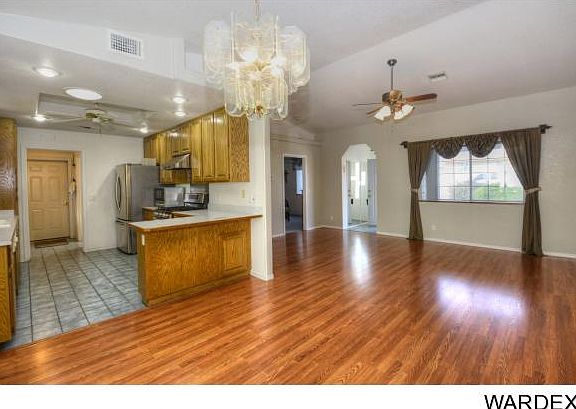 4th image of 3274 Aztec Dr