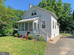 4302 Sunset Ave, Levittown, PA 19056
