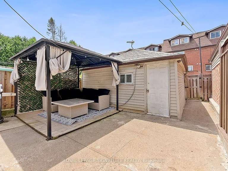 502 Westmount Ave #LOWER — Photo 25