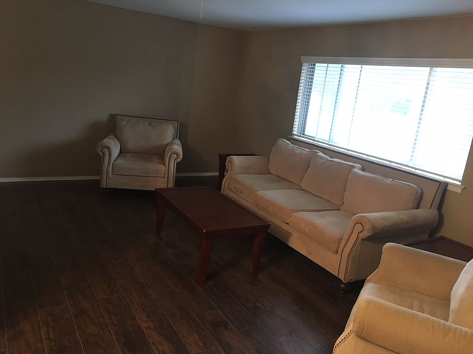 1st image of 2720 Norwood Ln