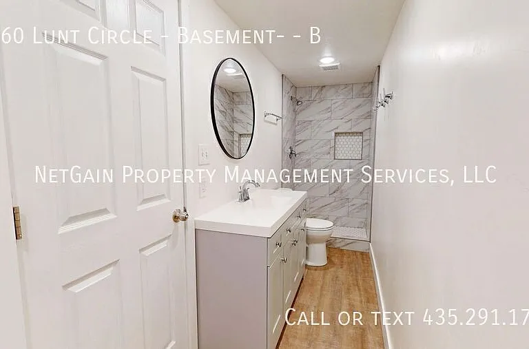 1060 Lunt Cir #B — Photo 11