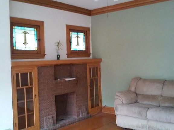 2nd image of 5428 W Cornelia 1st Floor Only #1st Floor