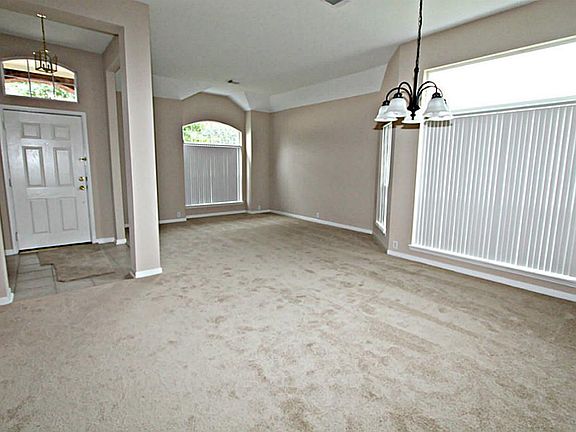 THIS HOME OFFERS NEW CARPET AND INTERIOR PAINT THRU-OUT IN OCTOBER OF 2013