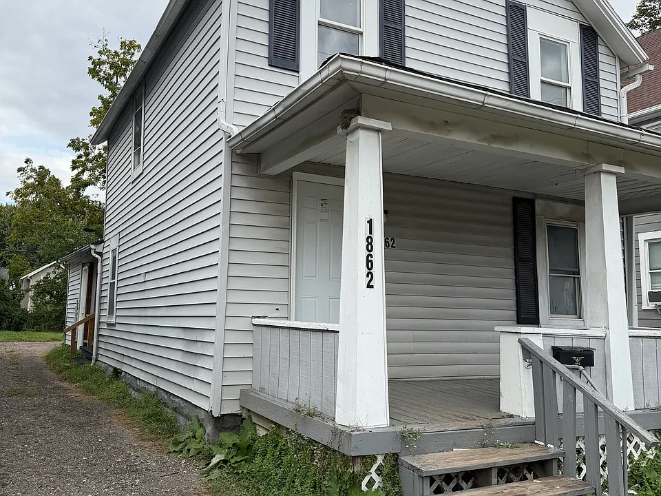 1862 Reid Ave