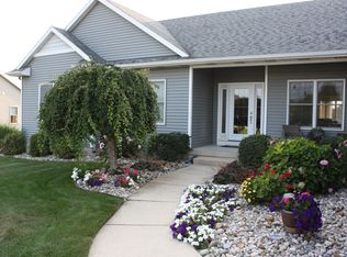 1648 Hightree Dr SW, Byron Center, MI 49315