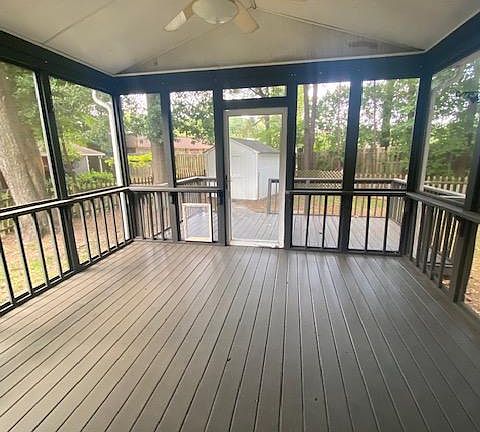3rd image of 100 Tabb Lakes Dr