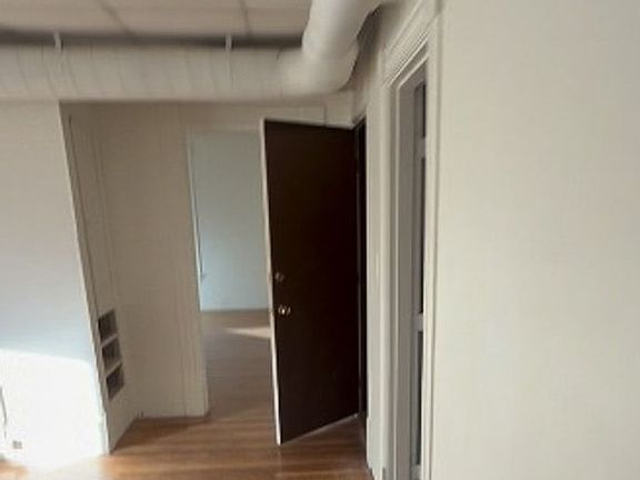 5th image of 715 Union St