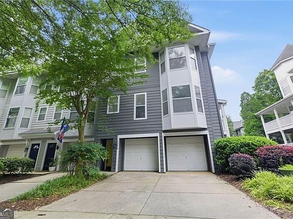 3rd image of 951 Glenwood Ave SE APT 1306