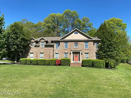1300 Knightsbridge Dr Photo 1