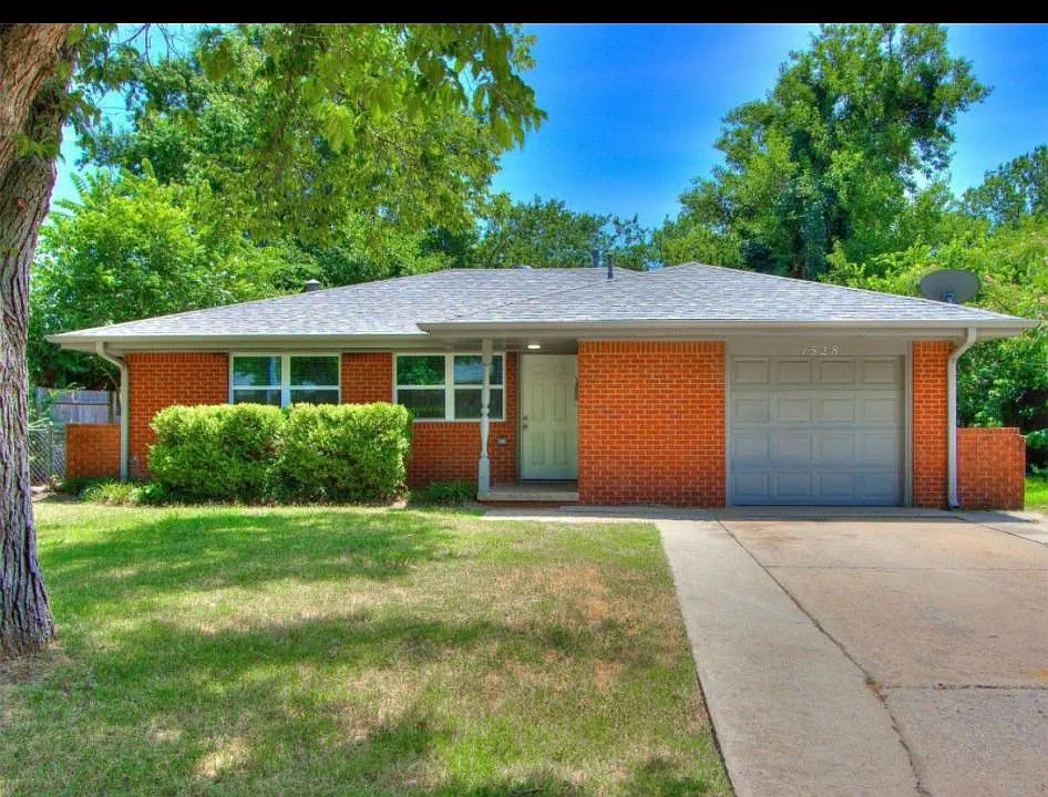 1528 Avondale Dr