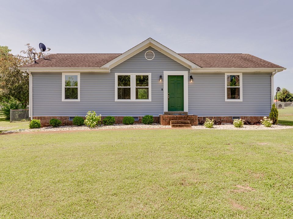 1st image of 1582 Winding Way Cir