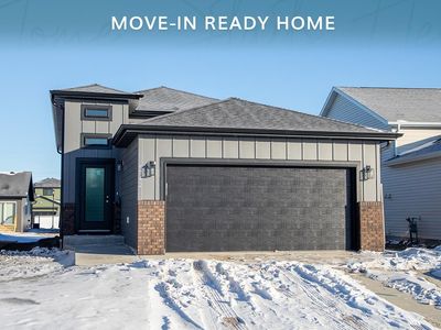 6742 Meadow View Dr S, Fargo, ND, 58104
