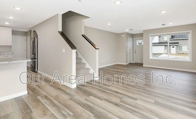 6020 Manchester Ave NE — Photo 21