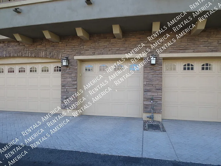 1350 S Greenfield Rd #1026 — Photo 2